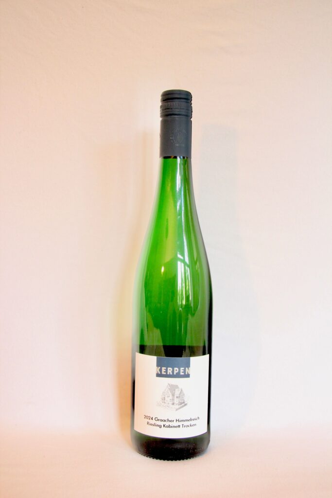 Graacher Himmelreich från Weingut Kerpen och Value wines ab på systembolaget. Vitt vin riesling från moseldalen tyskland.